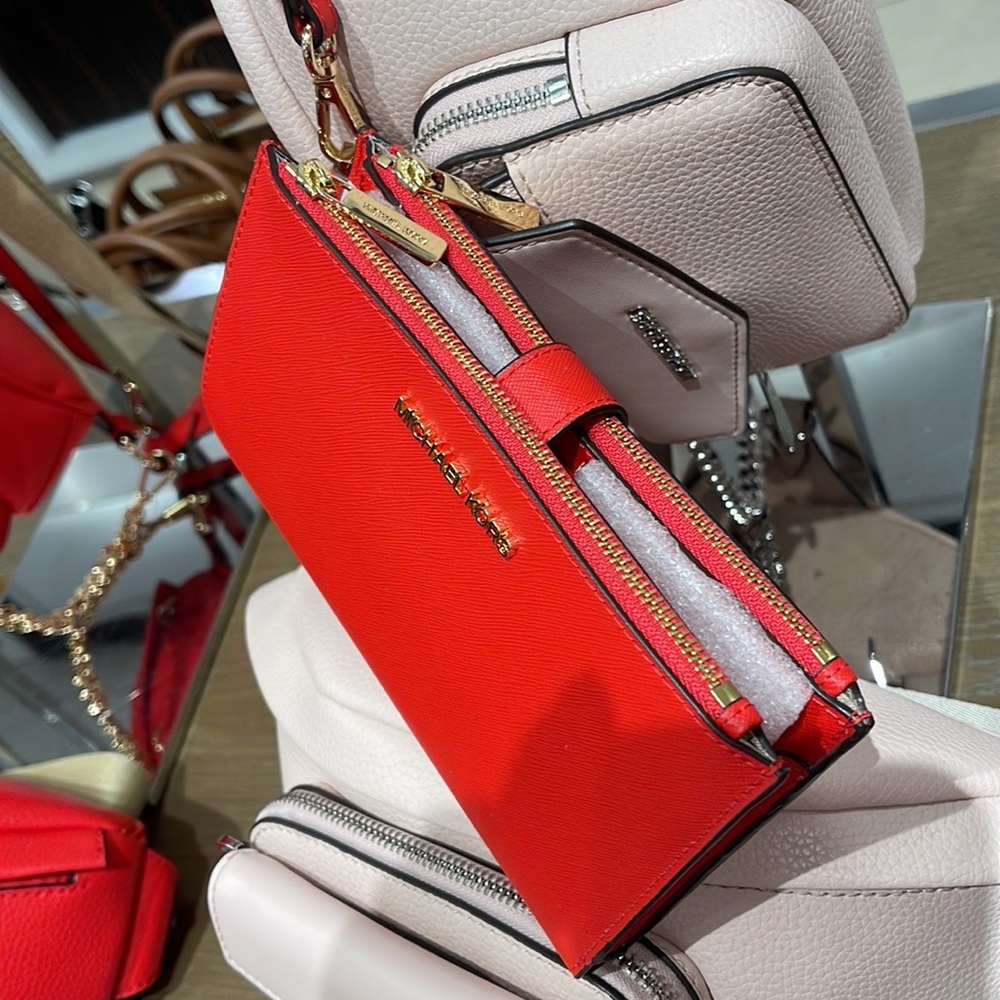 Michael Kors Jet Set Travel Large Double Zip Leather Wristlet phone holder NWT - Picture 3 of 16